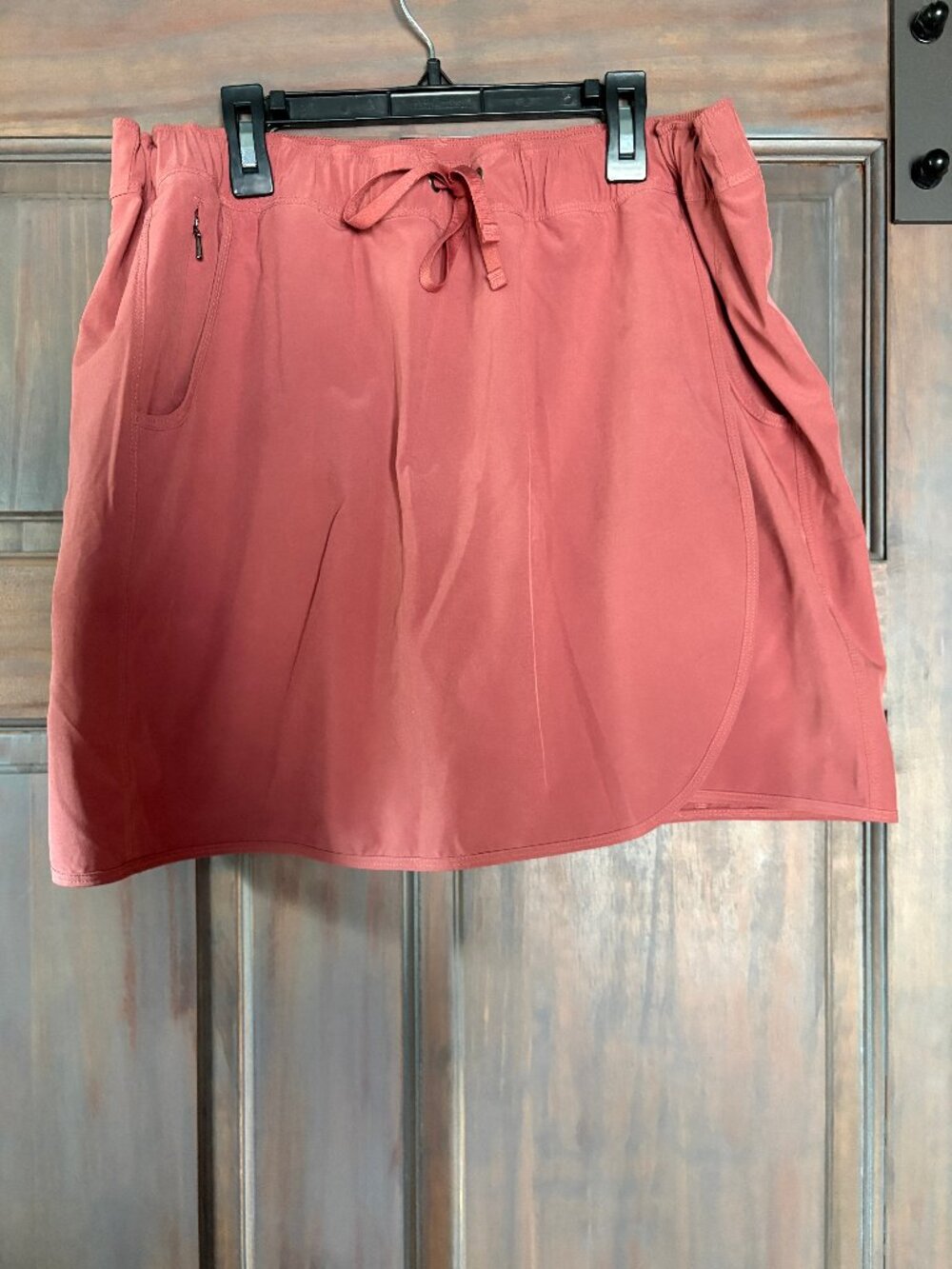 Patagonia SKORT Size XL, salmon